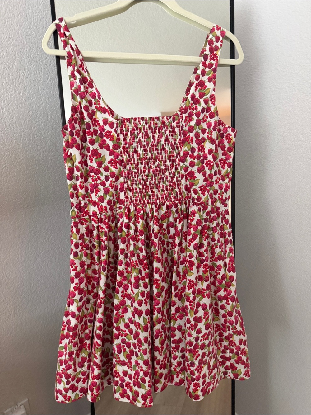 Mini dress in raspberry print - Picture 2 of 5